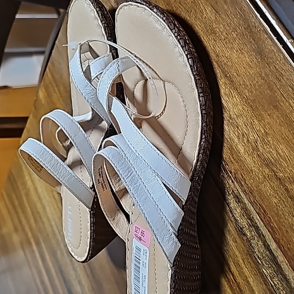 Ladies shoes